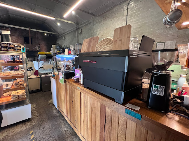 Cannibal Creek Bakehouse - Hospitality and gastronomy