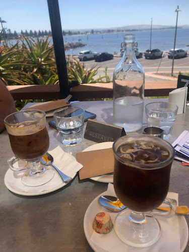 Whalers Seaside Dining