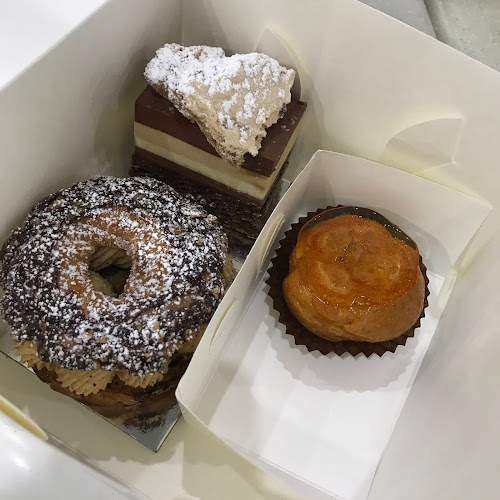 Comentarii opinii despre Lorraine's Patisserie