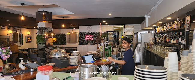 Comentarii opinii despre Overtime Cafe & Bar