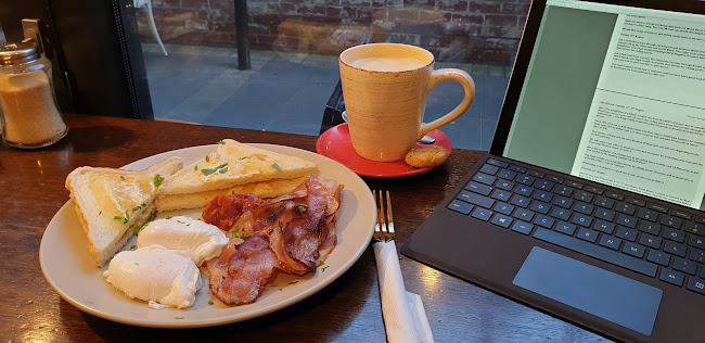 Comentarii opinii despre Davey Collins Cafe Gallery