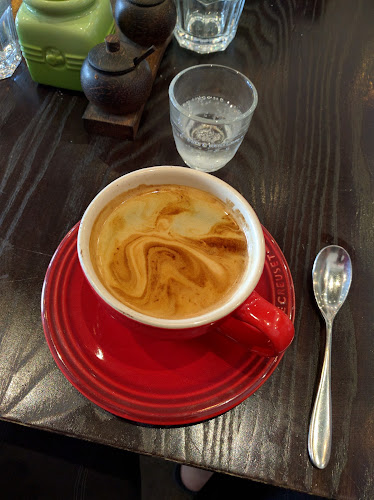 Comentarii opinii despre Round Bird Food & Wine Merchants