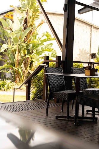 Comentarii opinii despre Golden Beach Tavern