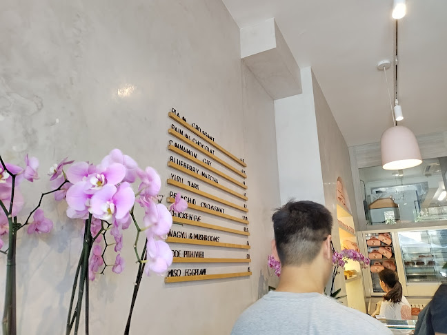 Lode Pies & Pastries Surry Hills - Hospitality and gastronomy