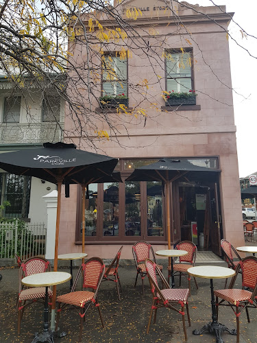 Comentarii opinii despre Parkville Store.