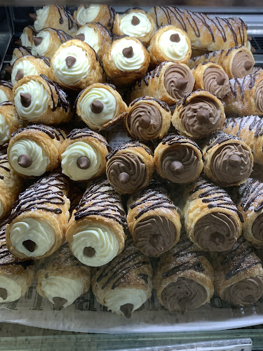 147 Lake St, Cairns City QLD 4870