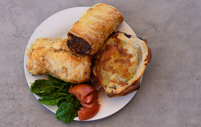 Hullabaloo Cafe - Hospitality and gastronomy