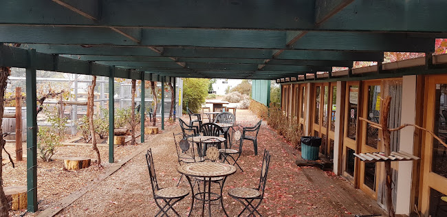 Old Bakery Stone Hut - Hospitality and gastronomy