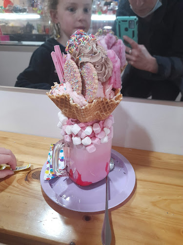 Opinii despre Kyneton Sweets and Treats în Kyneton - Hospitality and gastronomy