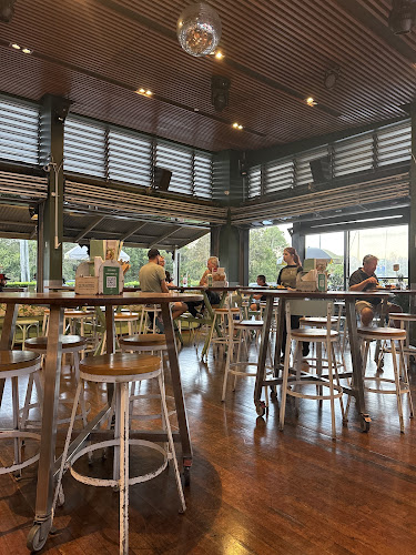 24 Gaskell St, Eight Mile Plains QLD 4113