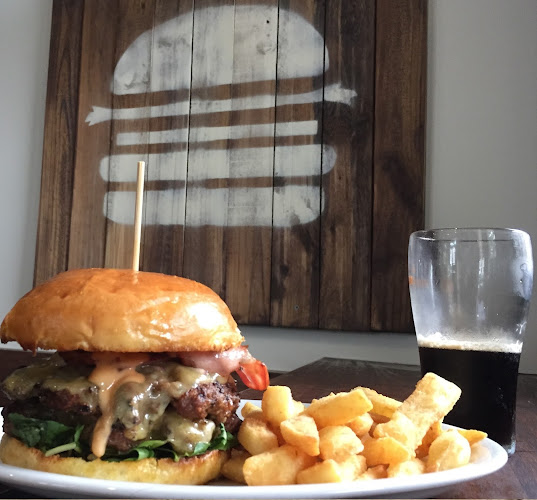 Iron Duke Hotel - Alexandria