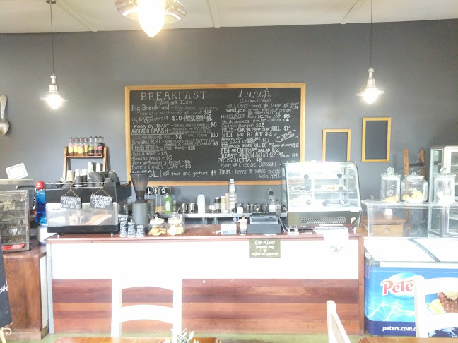 Cafe On Louee - Hospitality and gastronomy