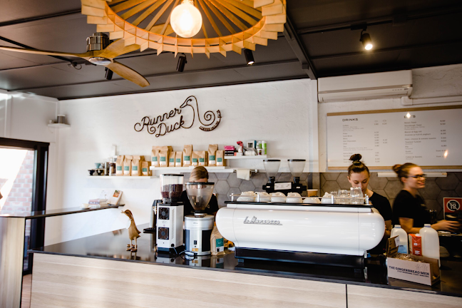 Comentarii opinii despre Runner Duck Coffee