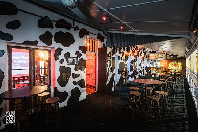 Mad Cow Tavern - Hospitality and gastronomy
