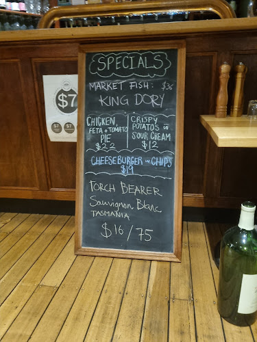 Crescent Hotel - North Hobart