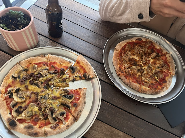 Comentarii opinii despre Cargo Bar Pizza Lounge