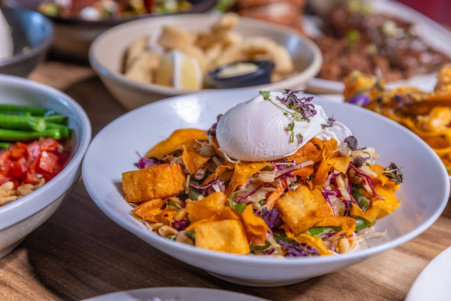 Comentarii opinii despre Lux Bistro Bar