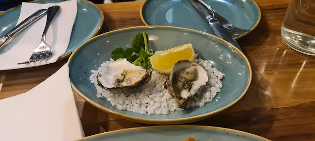 WatersEdge Seafood Restaurant - Hospitality and gastronomy