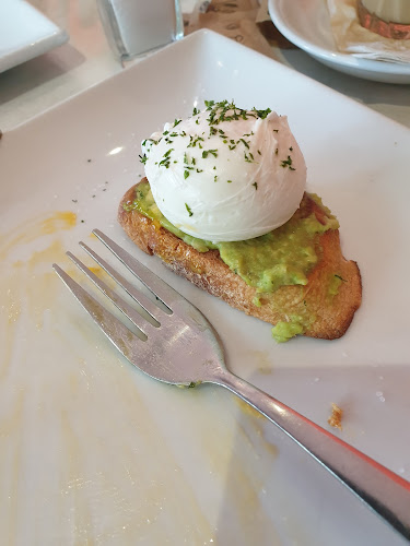 Henrys Cafe Brasserie - Bunbury