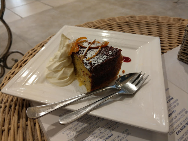 Toronto Town Square 21 &, 23 The Boulevarde, Toronto NSW 2283