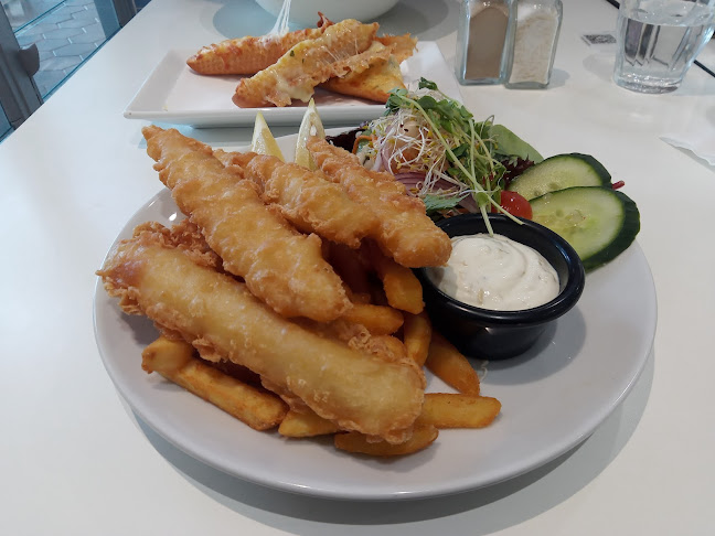 Ripples Licensed Cafe - Hospitality and gastronomy