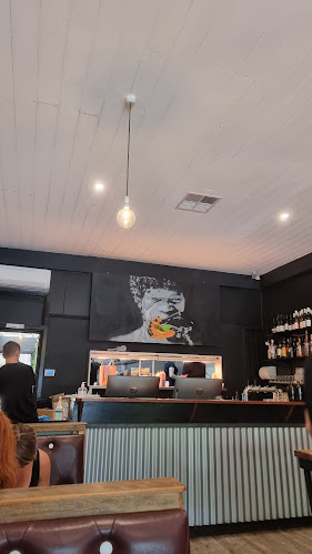 Monroe's Burgers & Beers - Hospitality and gastronomy