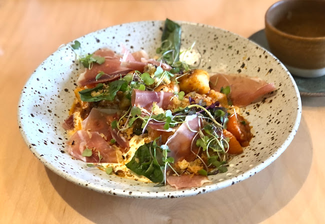 Comentarii opinii despre Round Bird Food & Wine Merchants