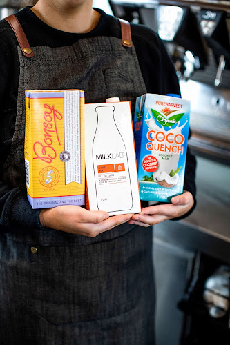 251 Shannon Ave, Manifold Heights VIC 3218