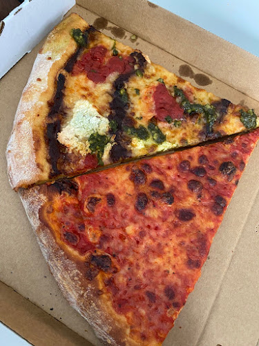 Comentarii opinii despre Sal's Authentic New York Pizza - Exhibition Street