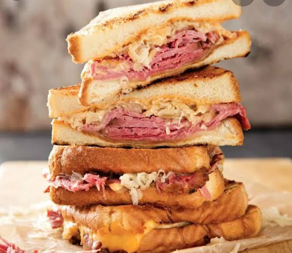 Comentarii opinii despre Tiny Cafe & Bookshop