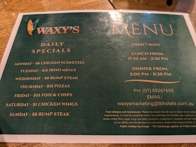 Comentarii opinii despre Waxy's Irish Pub and Skyline Roof Top Bar