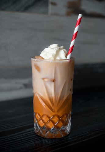 Crestwood Plaza Shopping Centre, 458 Olsen Ave, Molendinar QLD 4214