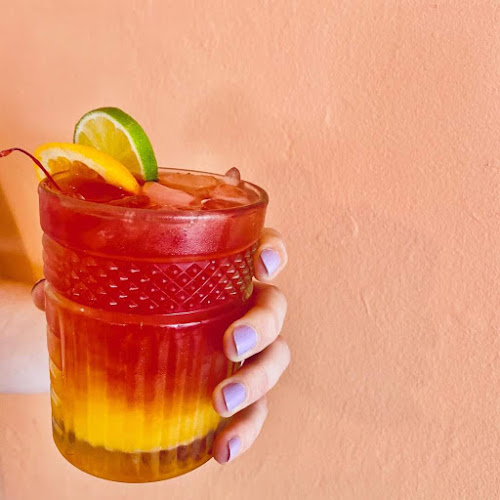 Peachy's Bar - Hospitality and gastronomy