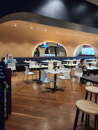 Comentarii opinii despre Laneway Hotel & Sports Bar