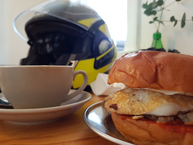 Comentarii opinii despre Some Cafe