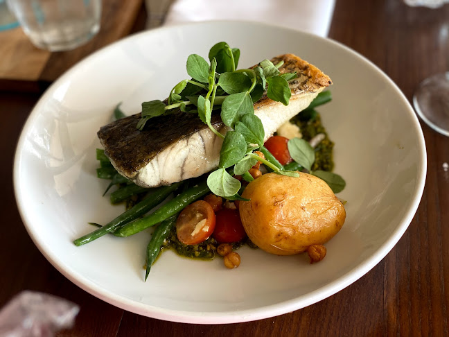 Comentarii opinii despre The Entrance Lake House