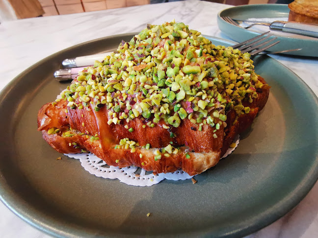 Lode Pies & Pastries Surry Hills - Surry Hills