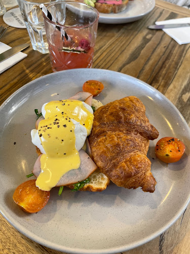 Apricus Launceston - Hospitality and gastronomy