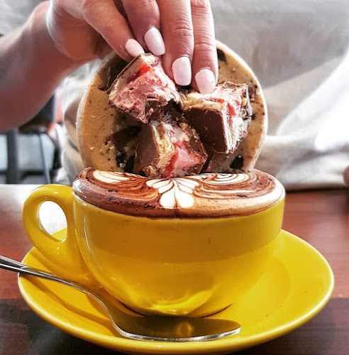 4/20 Brisbane Rd, Mooloolaba QLD 4557