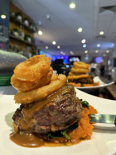 Old Noarlunga Hotel - Hospitality and gastronomy