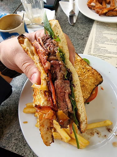 Comentarii opinii despre CAFFIENDS in the mall