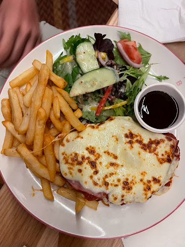 Comentarii opinii despre Mermaid Beach Tavern