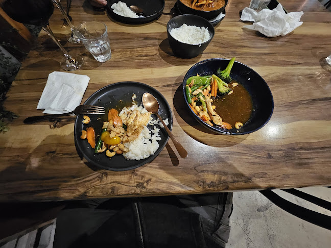 Comentarii opinii despre Infusion Cafe & Thai