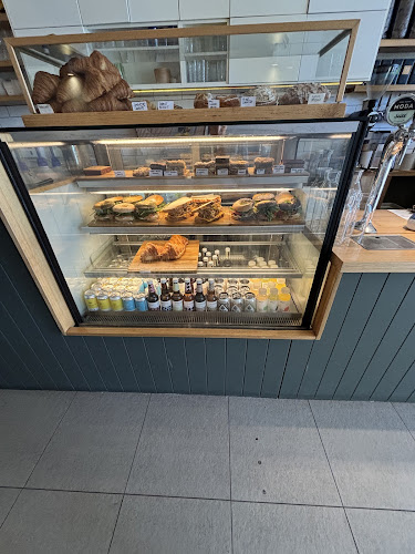 Comentarii opinii despre Stones Throw Cafe