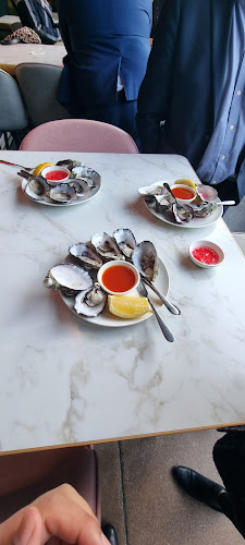 Comentarii opinii despre Left Bank Melbourne Restaurant & Cocktail Bar