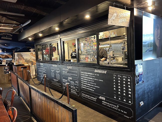 Comentarii opinii despre Armstrong Barbecue