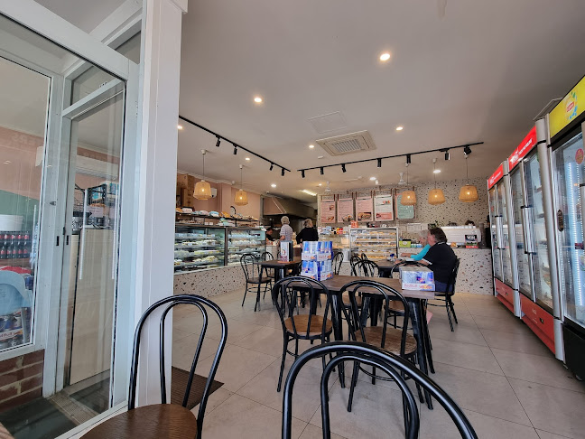 Opinii despre Kim Bakery Cafe în Pinjarra - Hospitality and gastronomy