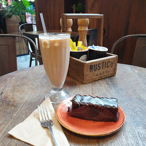 Rustico Cafe Pacific Fair - Hospitality and gastronomy