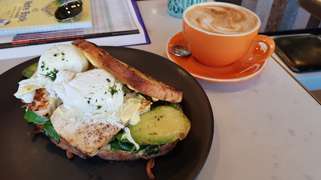 Comentarii opinii despre Croquembouche Patisserie