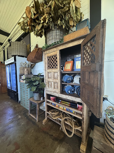 Comentarii opinii despre Robertson Cheese Factory